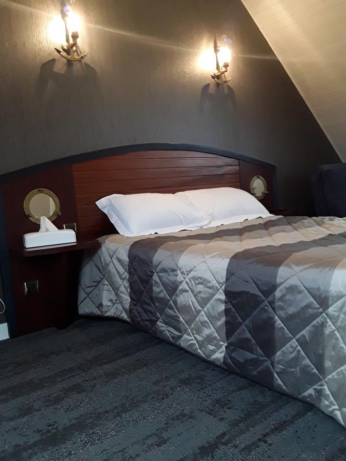 Les Ondines Hotel Saint-Guénolé Buitenkant foto